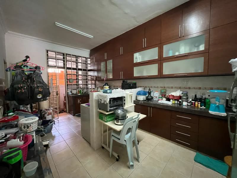 Rumah Teres untuk Dijual di Bandar Kinrara Seksyen 9 (Bandar Kinrara) - Kent Lai - Kitchen - PropertyGuru.com.my