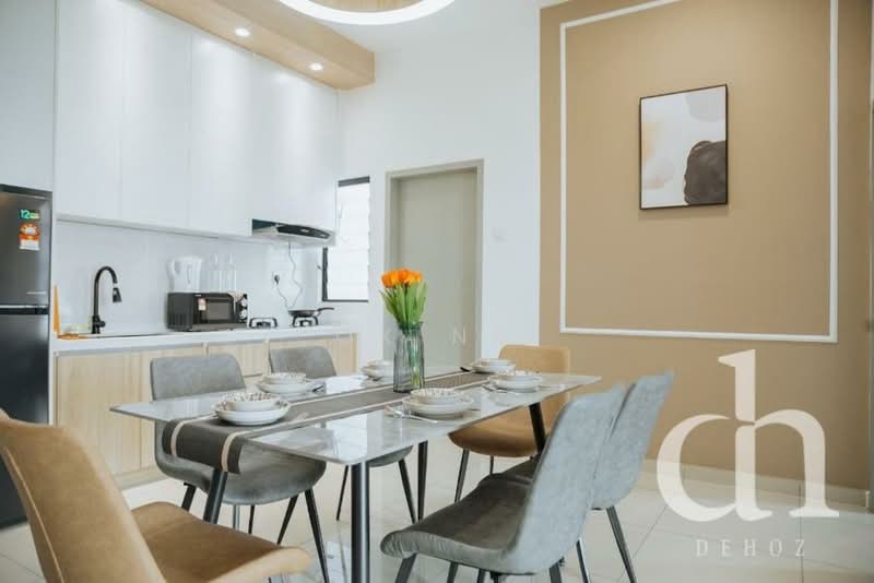 Service Residence for Sale at B11 Parkland Residence - CK Ng - Dining Room - PropertyGuru.com.my