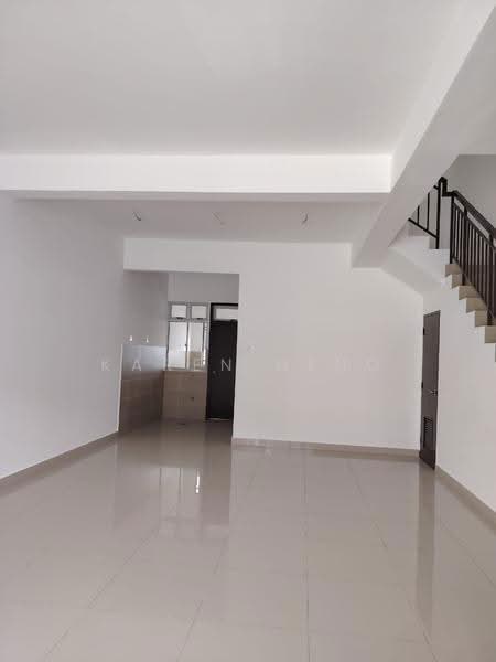 Rumah Teres 2-Tingkat untuk Dijual di Johor Bahru (Johor) - Karen Heng - Living Room - PropertyGuru.com.my