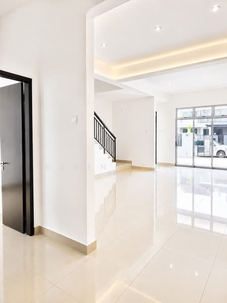 Rumah Teres 2-Tingkat untuk Dijual di Johor Bahru (Johor) - Karen Heng - Entrance - PropertyGuru.com.my