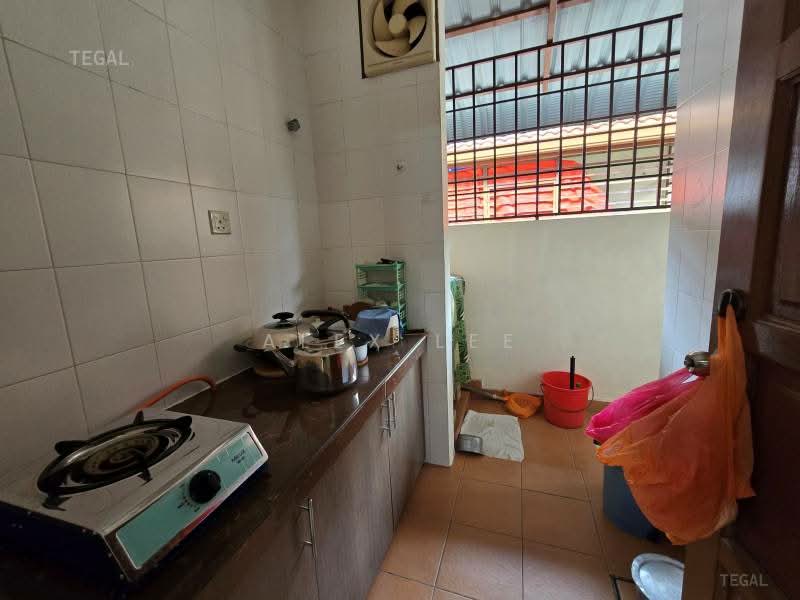 1-storey Terraced House for Sale in Klang (Selangor) - Alex Lee - Kitchen - PropertyGuru.com.my