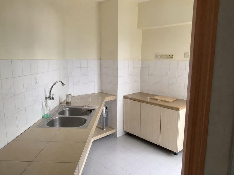 Kondominium untuk Dijual di Le Jardine Condominium - Michelle Tan - Kitchen - PropertyGuru.com.my