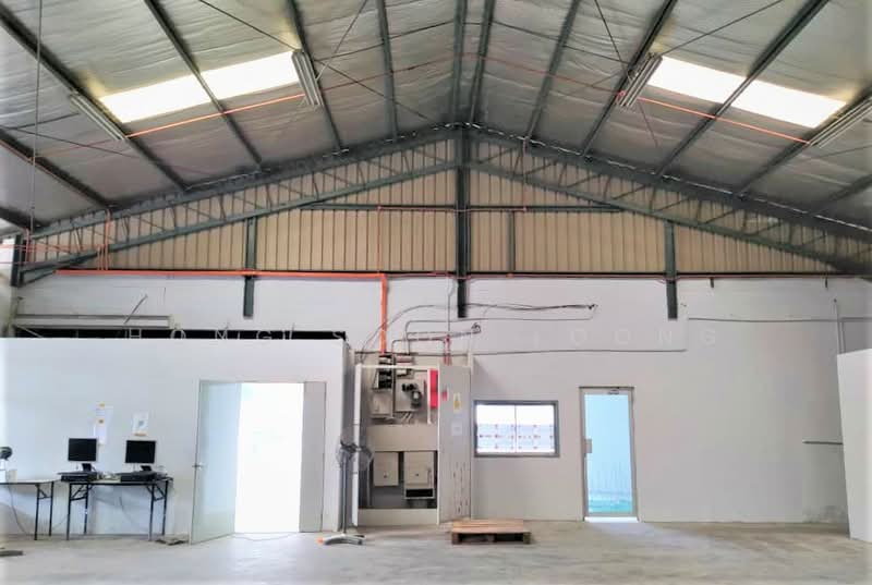 Warehouse for Rent in Petaling Jaya (Selangor) - Hong Soon Loong - Interior - PropertyGuru.com.my