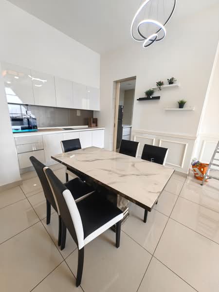 Servis Apartment untuk Dijual di The Park Sky Residence - Mak Oliver - Kitchen - PropertyGuru.com.my
