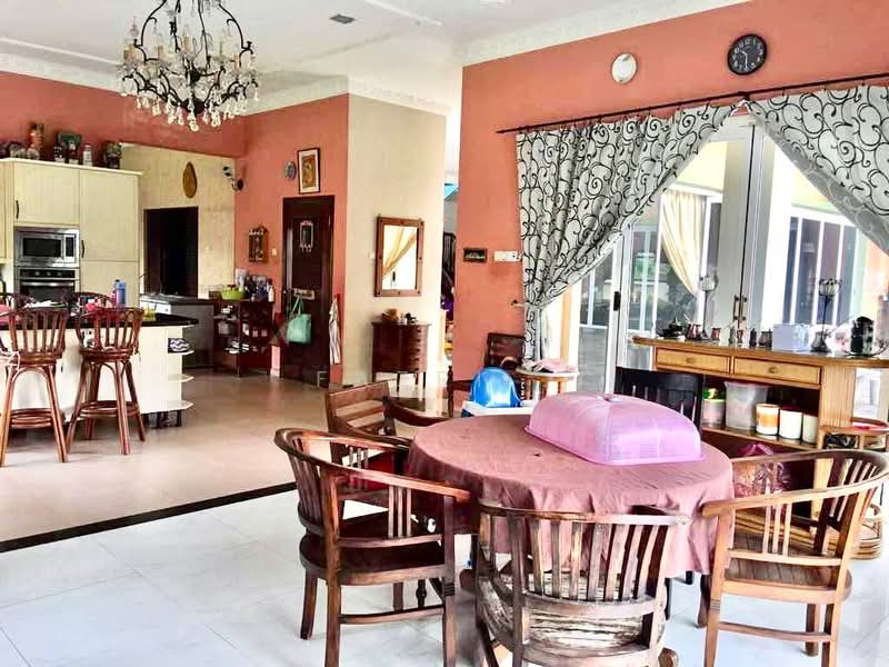 Bungalow for Sale in Country Heights (Kajang) - Fazri . - PropertyGuru.com.my