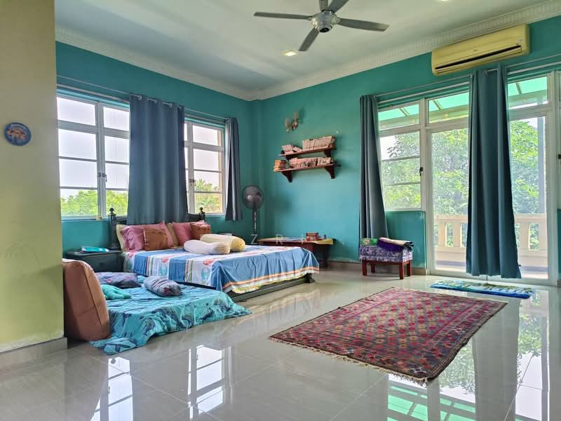 Bungalow for Sale in Country Heights (Kajang) - Fazri . - PropertyGuru.com.my