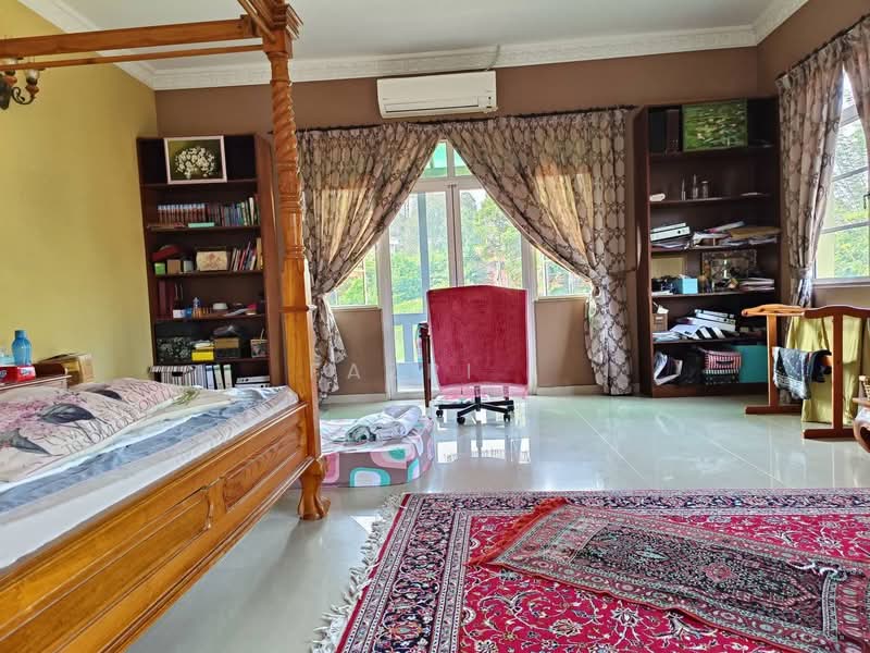 Bungalow for Sale in Country Heights (Kajang) - Fazri . - PropertyGuru.com.my