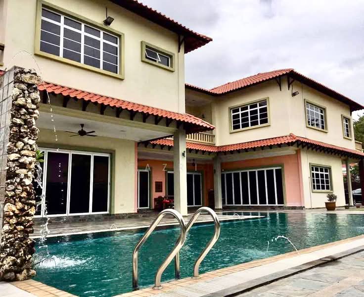 Bungalow for Sale in Country Heights (Kajang) - Fazri . - PropertyGuru.com.my