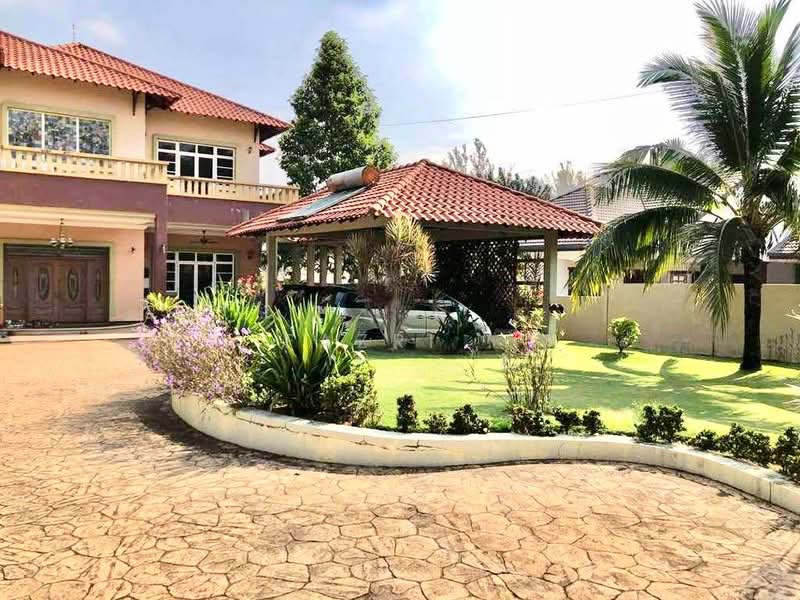 Bungalow for Sale in Country Heights (Kajang) - Fazri . - PropertyGuru.com.my