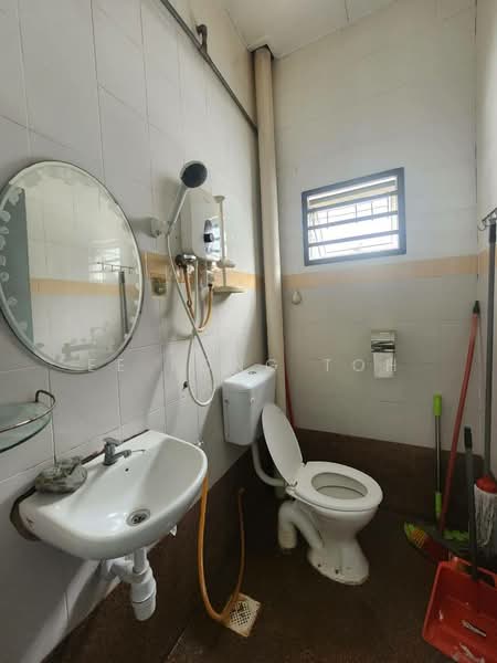 Pangsapuri untuk Dijual di Sri Mas - Ee Fong Toh - Bathroom - PropertyGuru.com.my