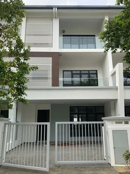 Terraced House for Rent in Bangi (Selangor) - Calvin Loke - Exterior - PropertyGuru.com.my