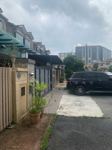 2.5-storey Terraced House for Sale in Taman Bukit Serdang (Seri Kembangan) - Wai Ann Teng - Exterior - PropertyGuru.com.my