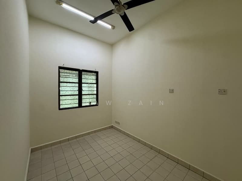 2-storey Terraced House for Rent in Bukit Jelutong (Shah Alam) - Adaw Zain - Interior - PropertyGuru.com.my