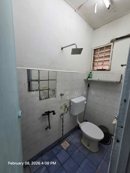 Apartment for Rent at Apartment Bayu - Muhammad Amerul - Bathroom - PropertyGuru.com.my
