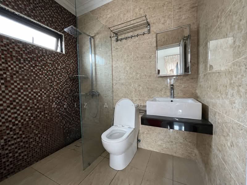 Rumah Teres 2 Tingkat untuk Dijual di Taman Kelana Idaman (Ara Damansara) - Aziz Abdullah - PropertyGuru.com.my