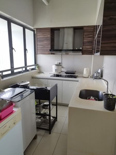 Condominium for Sale at LaCosta @ Sunway South Quay - Cassey Chai - Kitchen - PropertyGuru.com.my