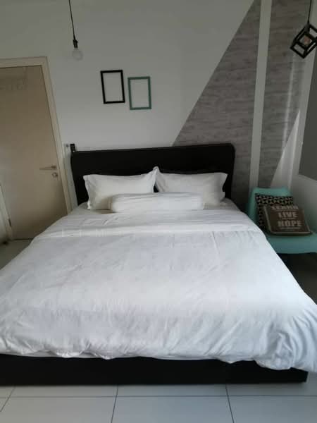 Servis Apartment untuk Disewa di Icon Residenz @ Icon City - Lim Bee Bee - Bedroom - PropertyGuru.com.my
