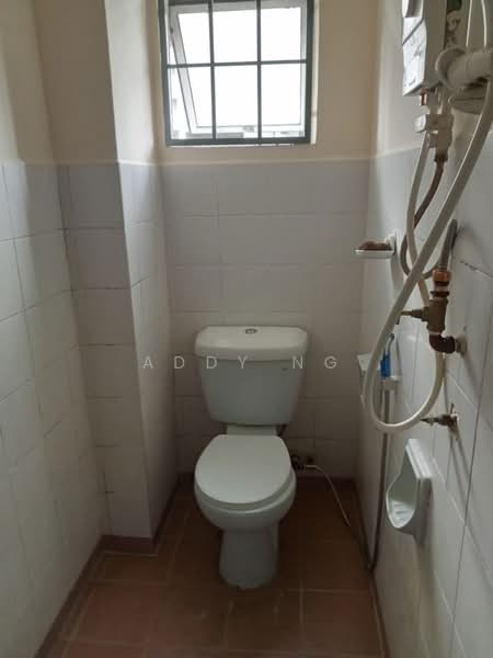 Kondominium untuk Disewa di Seri Cendekia - Addy Ng - Bathroom - PropertyGuru.com.my