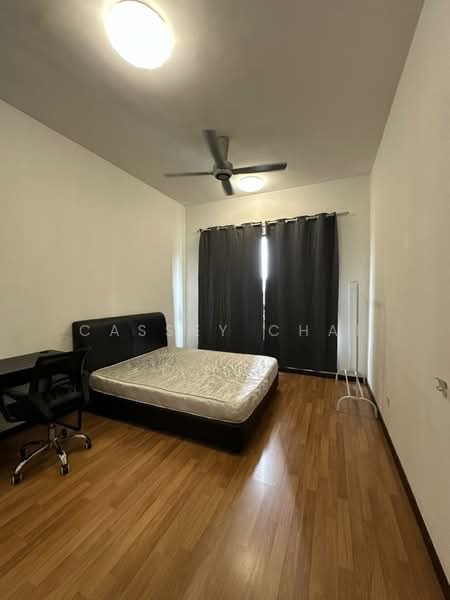 Kondominium untuk Dijual di Nautica Lake Suites - Cassey Chai - Bedroom - PropertyGuru.com.my