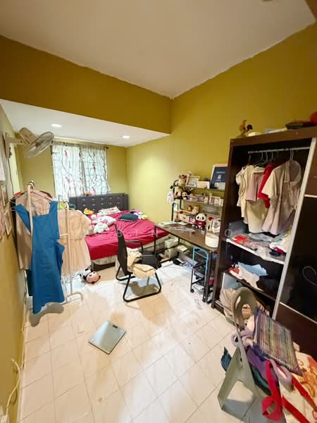 Rumah Berkembar untuk Dijual di Taman Megah Ria (Masai) - Robin Teo - Bedroom - PropertyGuru.com.my