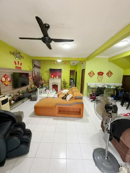 Rumah Berkembar untuk Dijual di Taman Megah Ria (Masai) - Robin Teo - Living Room - PropertyGuru.com.my