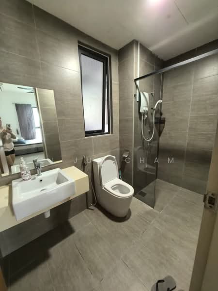 Servis Apartment untuk Disewa di Citizen @ Old Klang Road - Yi Jun Cham - Bathroom - PropertyGuru.com.my