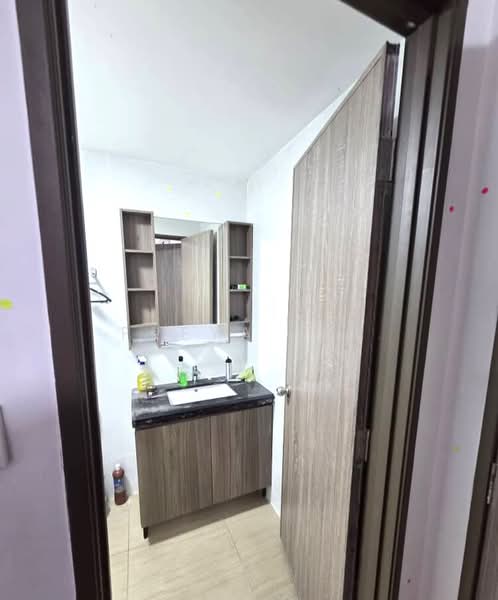 Servis Apartment untuk Dijual di Country Garden Central Park - Freya Tee - Bathroom - PropertyGuru.com.my