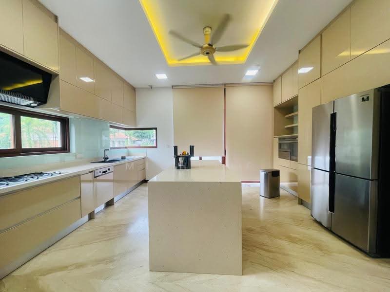 Bungalow House untuk Disewa di Taman Duta (Bukit Tunku (Kenny Hills)) - Michelle Tan - Kitchen - PropertyGuru.com.my