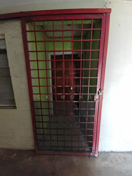 Rumah Flat untuk Disewa di Sentul Utama Flat - CK Wong - Entrance - PropertyGuru.com.my