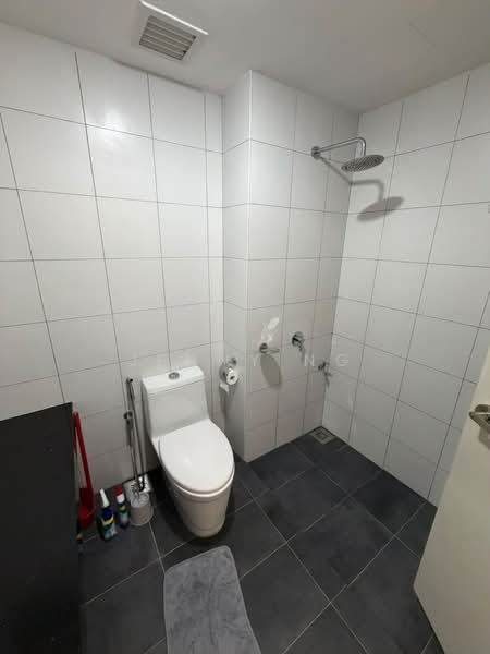 Servis Apartment untuk Disewa di Chambers - Jenny Ng - Bathroom - PropertyGuru.com.my