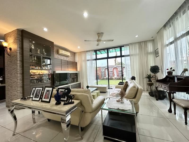 Semi-Detached House for Sale in Bandar Baru Permas Jaya (Permas Jaya) - Yik Tat - PropertyGuru.com.my