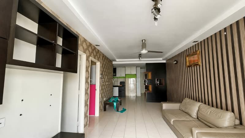 Pangsapuri untuk Dijual di Bayu Villa - Joey Koh - Living Room - PropertyGuru.com.my