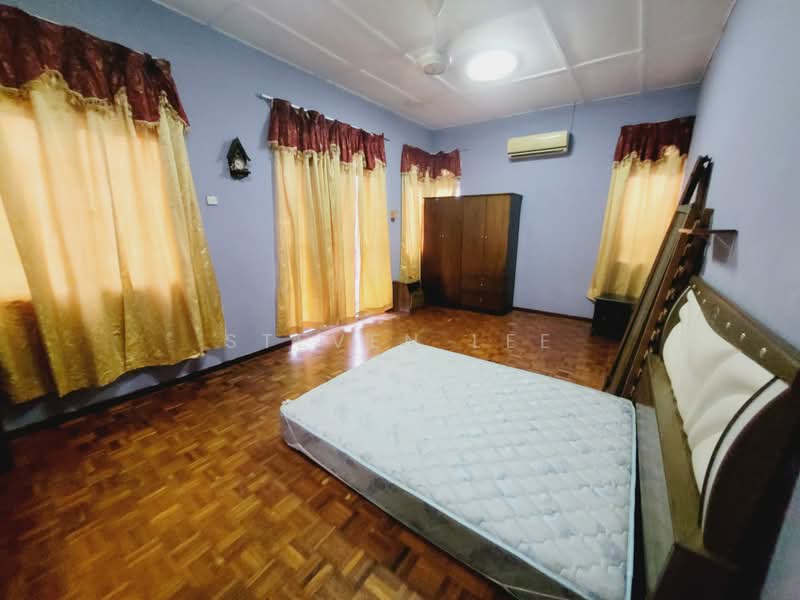 Rumah Banglo untuk Dijual di Bandar Baru Bukit Beruntung (Serendah) - Steven Lee - Bedroom - PropertyGuru.com.my