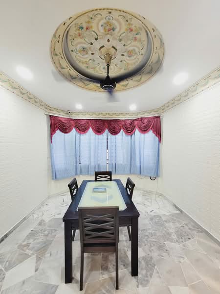 Rumah Banglo untuk Dijual di Bandar Baru Bukit Beruntung (Serendah) - Steven Lee - Dining Room - PropertyGuru.com.my