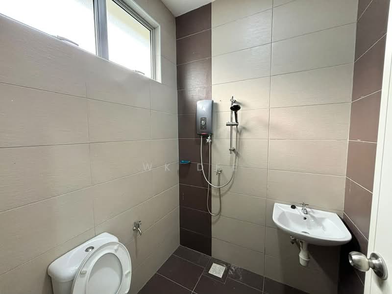 Rumah Teres 2 Tingkat untuk Dijual di Taman Puteri Jaya (Batu Pahat) - WK Dee - Bathroom - PropertyGuru.com.my