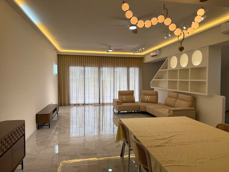 3-storey Terraced House for Rent in Seri Kembangan (Selangor) - Hanz Low - Living Room - PropertyGuru.com.my