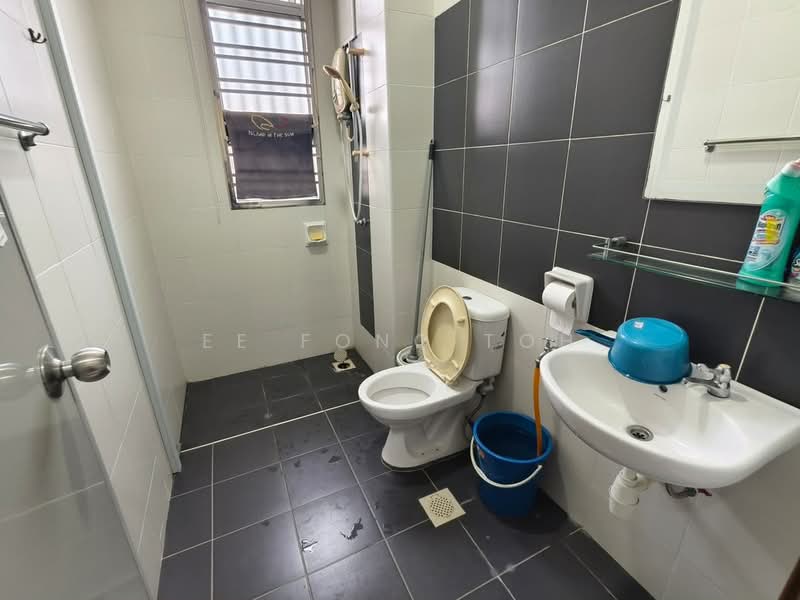 2-storey Terraced House for Sale in Nusa Sentral (Iskandar Puteri (Nusajaya)) - Ee Fong Toh - Bathroom - PropertyGuru.com.my