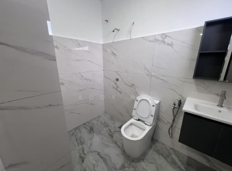 Rumah Teres 2 Tingkat untuk Dijual di Mahkota Cheras (Cheras) - Addy Ng - Bathroom - PropertyGuru.com.my