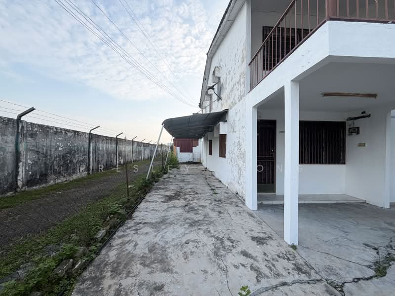 2-storey Terraced House for Sale in Kampar (Perak) - Presley Chong - Exterior - PropertyGuru.com.my