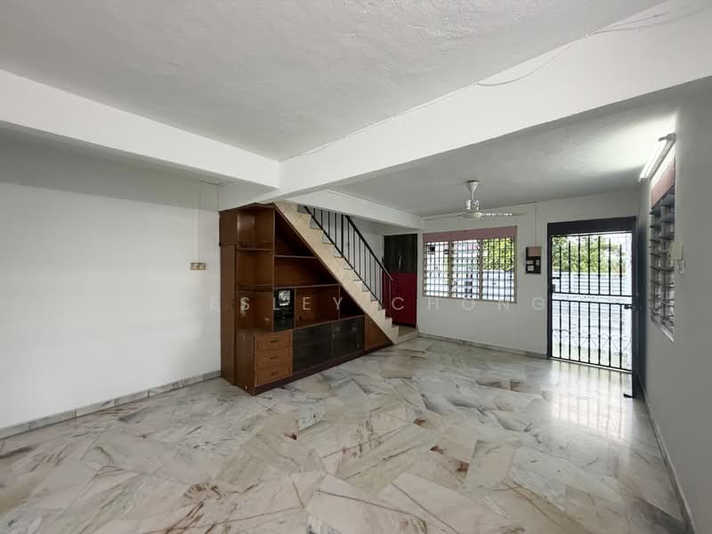 2-storey Terraced House for Sale in Kampar (Perak) - Presley Chong - Living Area - PropertyGuru.com.my