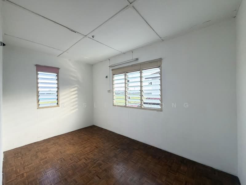 2-storey Terraced House for Sale in Kampar (Perak) - Presley Chong - Bedroom 2 - PropertyGuru.com.my