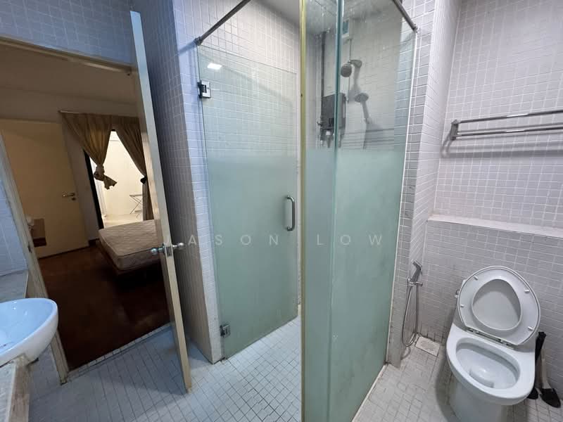 Condominium for Rent at 10 Semantan Suites - Jason Low - Bathroom - PropertyGuru.com.my