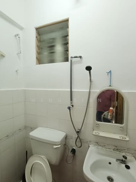 Apartment for Rent at Gambier Heights - Weng Sern - Bathroom - PropertyGuru.com.my