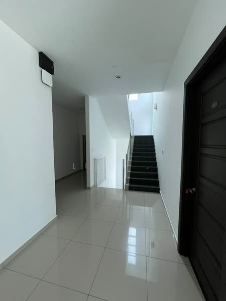 Rumah Banglo untuk Dijual di Pulau Tikus (Penang) - Lilly . - Entrance - PropertyGuru.com.my