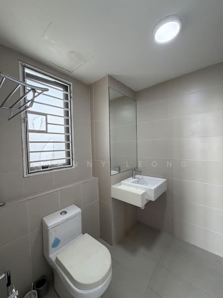 Servis Apartment untuk Dijual di Kanvas SOHO - Johnny Leong - Bathroom - PropertyGuru.com.my