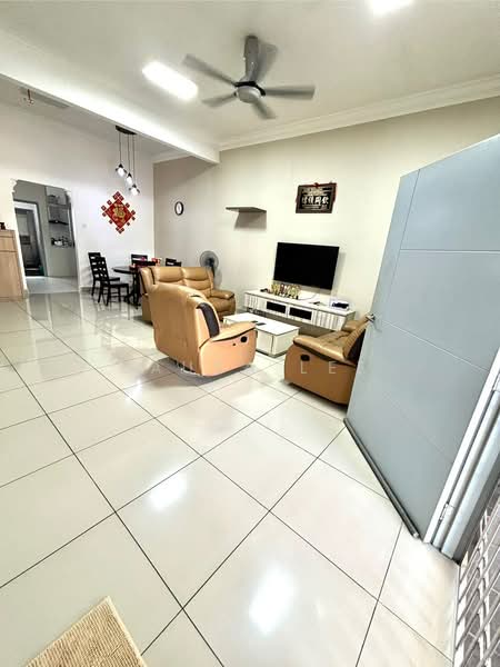 Rumah Teres 2 Tingkat untuk Dijual di Taman Kempas Indah (Tebrau) - Sausa Lee - Living Room - PropertyGuru.com.my