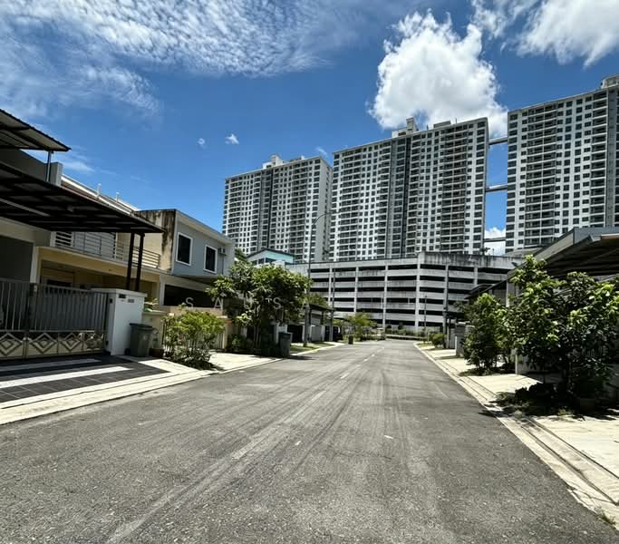 Rumah Teres 2 Tingkat untuk Dijual di Taman Kempas Indah (Tebrau) - Sausa Lee - Exterior - PropertyGuru.com.my