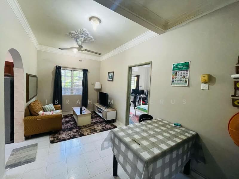 Bungalow for Sale in Batu Caves (Selangor) - Ibrahim Iderus - Living Room - PropertyGuru.com.my