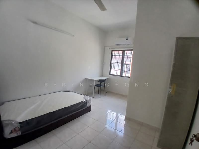 Terraced House for Rent in Seksyen 7 (Shah Alam) - Serene Chong - Bedroom - PropertyGuru.com.my