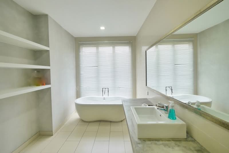 2-storey Terraced House for Rent in Bangsar Baru (Bangsar) - Angela Lee - Bathroom - PropertyGuru.com.my